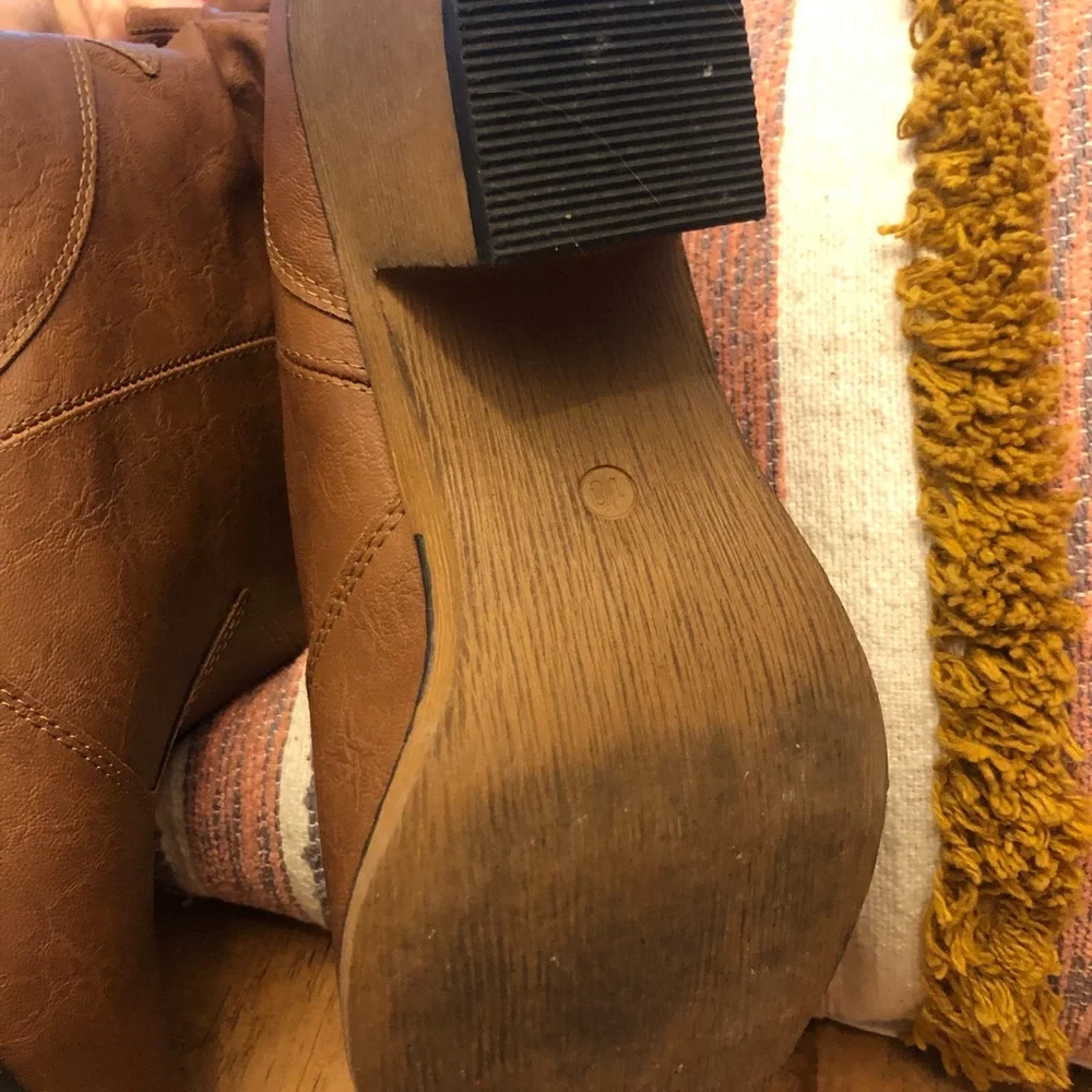 Adorable slouch boots - Picture 2 of 12